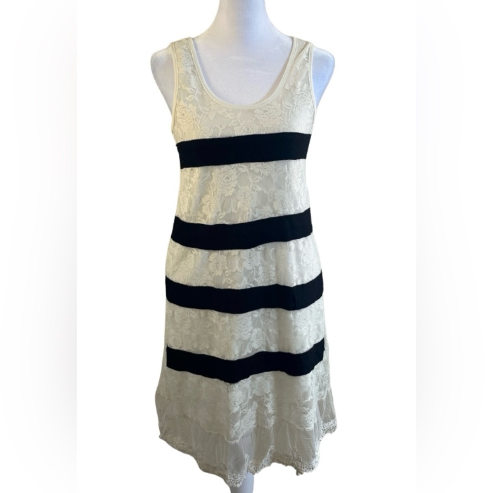 Elegant Black and White Lace Dress